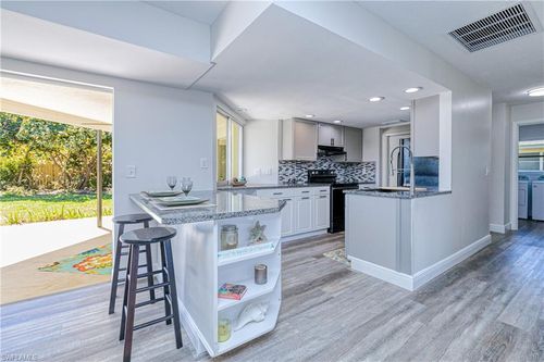 1308 Se 25th Ln, Cape Coral, FL, 33904-5721 | Card Image