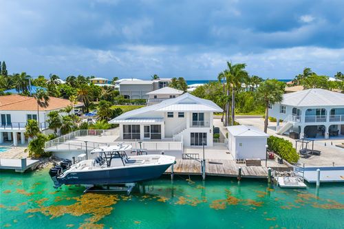 248 W Seaview Dr, Duck Key, FL, 33050-3828 | Card Image