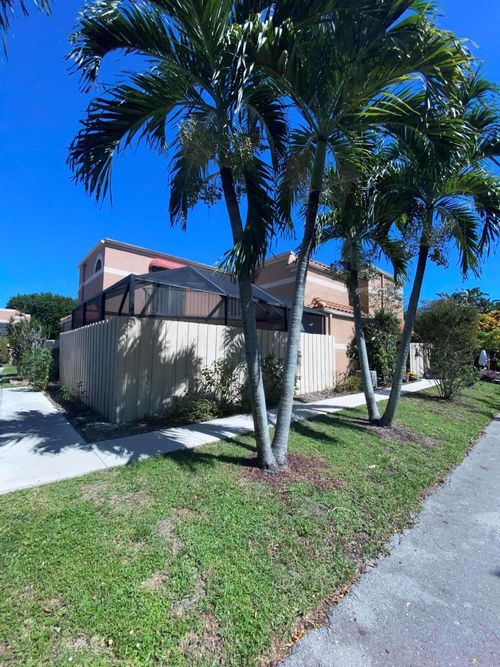 w-6190 Seven Springs Blvd, Greenacres, FL, 33463-1609 | Card Image