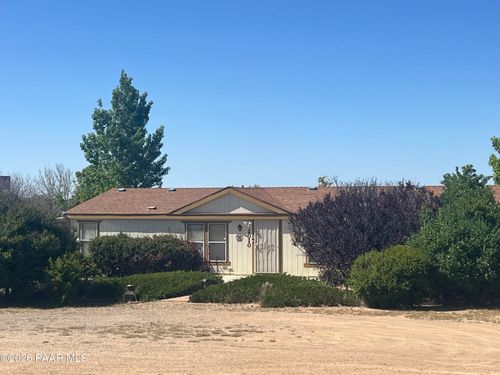 2010 E Road 2 N, Chino Valley, AZ, 86323-7077 | Card Image