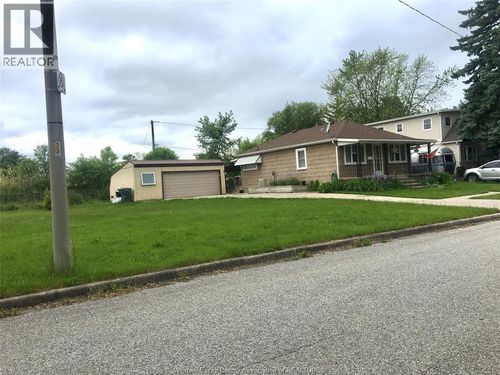 1145 Ford Blvd, Windsor, ON, N8S2G2 | Card Image
