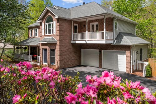 483 Heather Marie Dr, Hendersonville, NC, 28792-9524 | Card Image