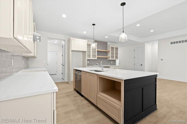 7836 Trailside Ct, House other with 3 bedrooms, 2 bathrooms and null parking in West Bloomfield MI | Image 15