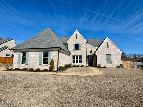 4276 Brooke Dr, Nesbit, MS, 38651-1100 | Card Image