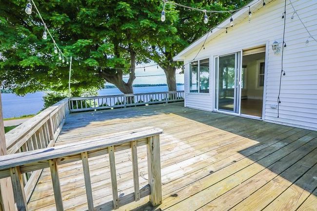 1227 E Shore Rd, House other with 3 bedrooms, 2 bathrooms and null parking in Isle La Motte VT | Image 18