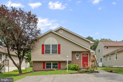 311 Greyhound Rd, BALTIMORE, MD, 21221-1802 | Card Image