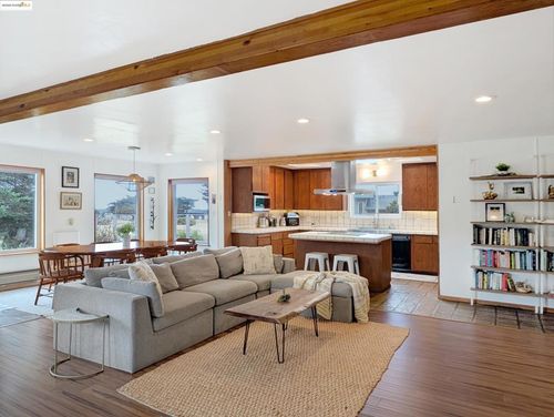 14771 14771 Cypress Point Rd, Manchester, CA, 95459 | Card Image