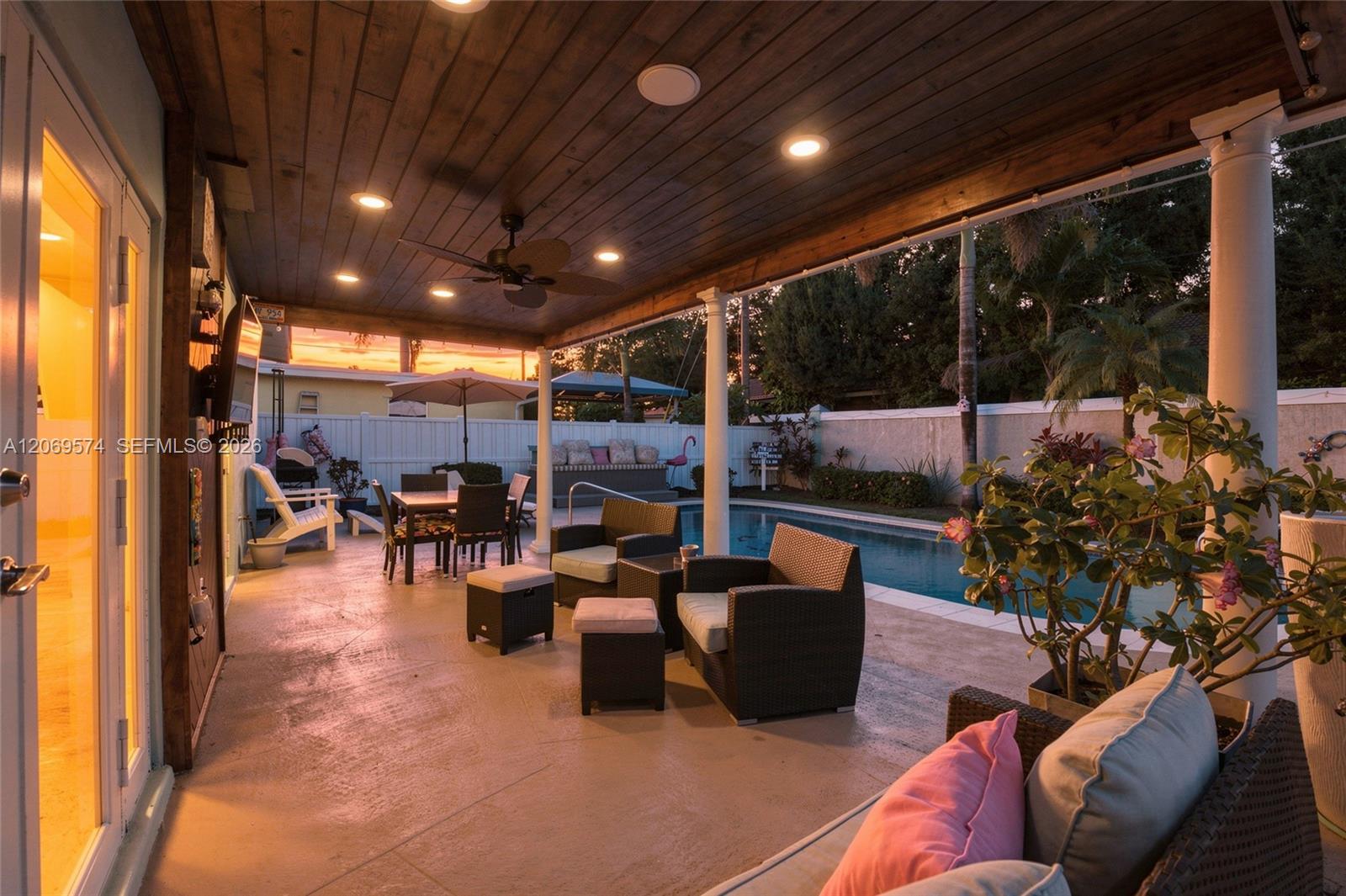 Residential in Sunrise 4