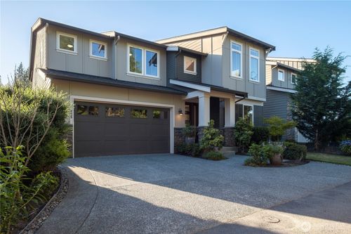 805 156th Pl Sw, Lynnwood, WA, 98087-2535 | Card Image