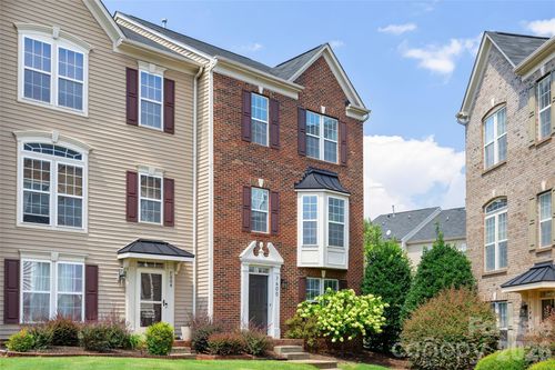 7600 Turley Ridge Ln, Charlotte, NC, 28273-4071 | Card Image