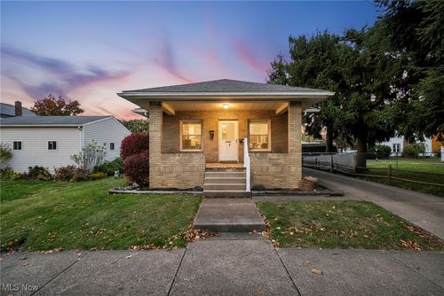 217 W Fike Ave, Orrville, OH, 44667-2106 | Card Image