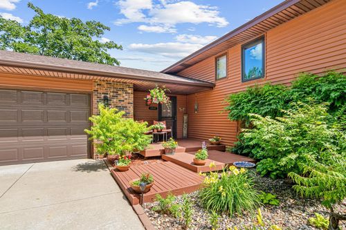 3597 Gresham Avenue N, Oakdale, MN, 55128 | Card Image