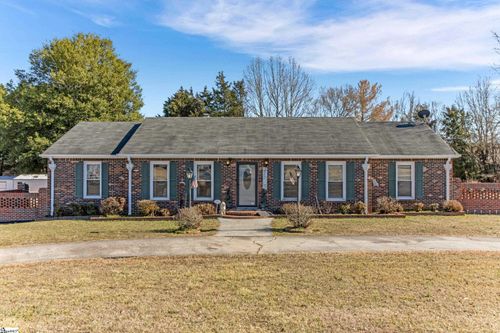 200 Pleasant Dr, Easley, SC, 29642-1425 | Card Image