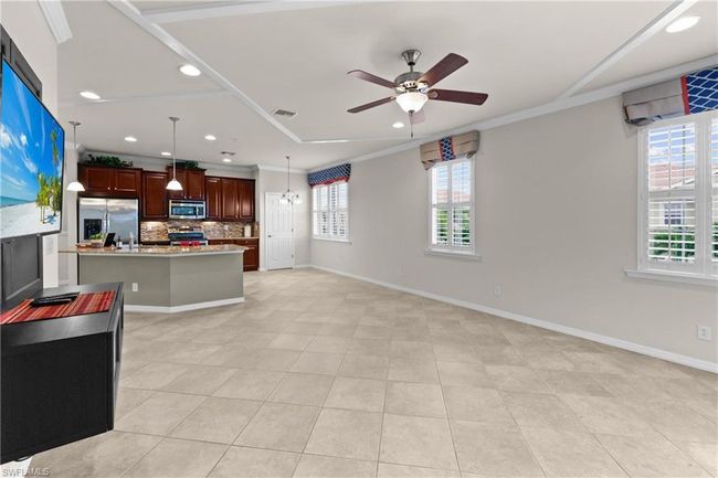 3 - 8564 Oakshade Cir, Condo with 3 bedrooms, 2 bathrooms and 1 parking in FORT MYERS FL | Image 17