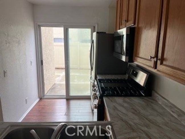 2 - 83 Oval Rd, Condo with 3 bedrooms, 2 bathrooms and 2 parking in Irvine CA | Image 6