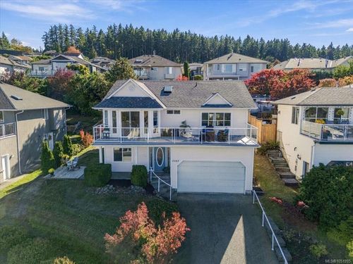 2145 Woodthrush Pl, Nanaimo, BC, V9R6V3 | Card Image