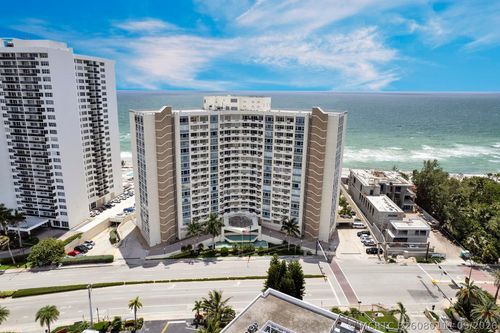 316-3180 S Ocean Dr, Hallandale Beach, FL, 33009-7248 | Card Image