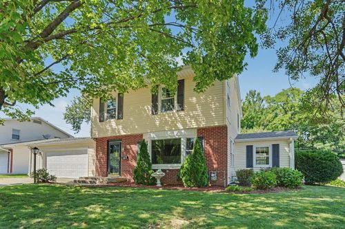 532 Meadowview Dr, Clinton, IA, 52732-1549 | Card Image