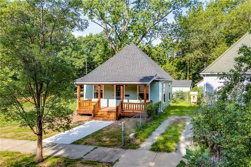 1243 Delaware St, Lawrence, KS, 66044-3343 | Card Image
