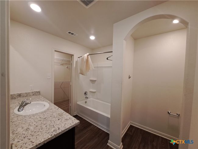 master bath entrance | Image 9