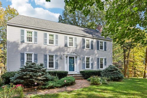 4 Colony Brook Ln, Derry, NH, 03038-4853 | Card Image