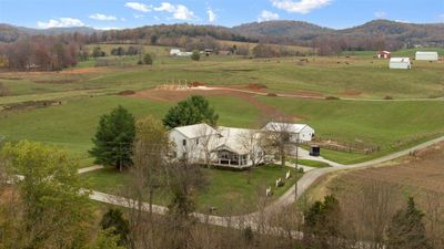 25 C Holick Road, House other with 5 bedrooms, 3 bathrooms and null parking in Munfordville KY | Image 3