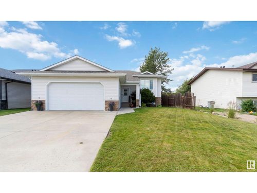 5320 62 St, Redwater, AB, T0A2W0 | Card Image