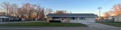 1219 W Brookmont Boulevard, House other with 3 bedrooms, 1 bathrooms and 1 parking in Bradley IL | Image 2