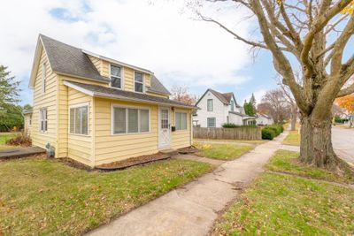 1410 Walnut Street, House other with 2 bedrooms, 1 bathrooms and null parking in Cedar Falls IA | Image 1