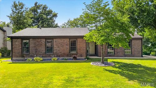 1327 Brandywine Lane, St Peters, MO, 63376 | Card Image