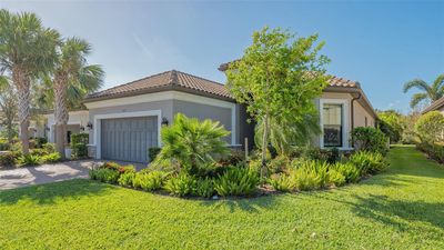 4057 Cascina Way, House other with 3 bedrooms, 3 bathrooms and null parking in Sarasota FL | Image 2