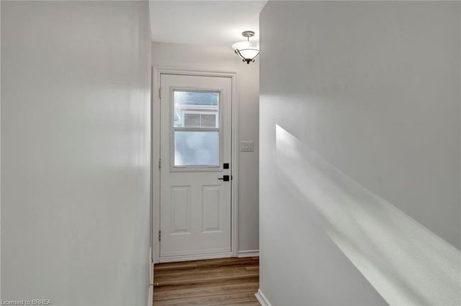 660 Mullin Way, House other with 4 bedrooms, 2 bathrooms and 3 parking in Burlington ON | Image 10