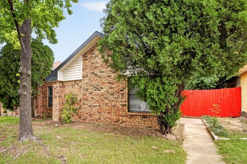 229 Overland Trl, Mesquite, TX, 75149-1741 | Card Image