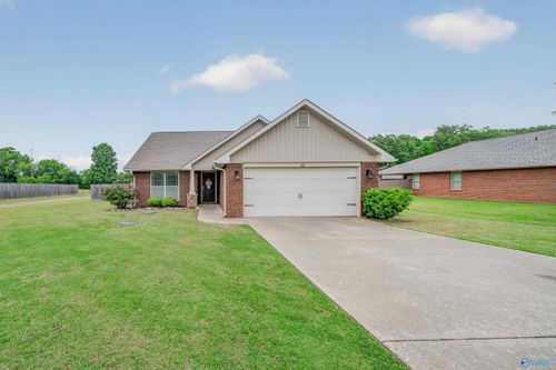 221 Waxmyrtle Dr, Harvest, AL, 35749-4003 | Card Image
