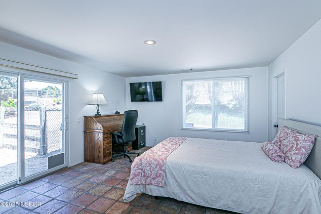 Main level Primary Suite | Image 11