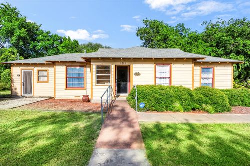1316 Hall St, Lancaster, TX, 75134-3246 | Card Image