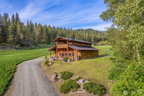 111 Connon Canyon Ln, Leavenworth, WA, 98826-7819 | Card Image