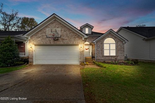 472 Shreve Dr, Louisville, KY, 40222-4527 | Card Image