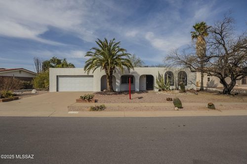 653 N Avenida Tortuga, Green Valley, AZ, 85614-3465 | Card Image