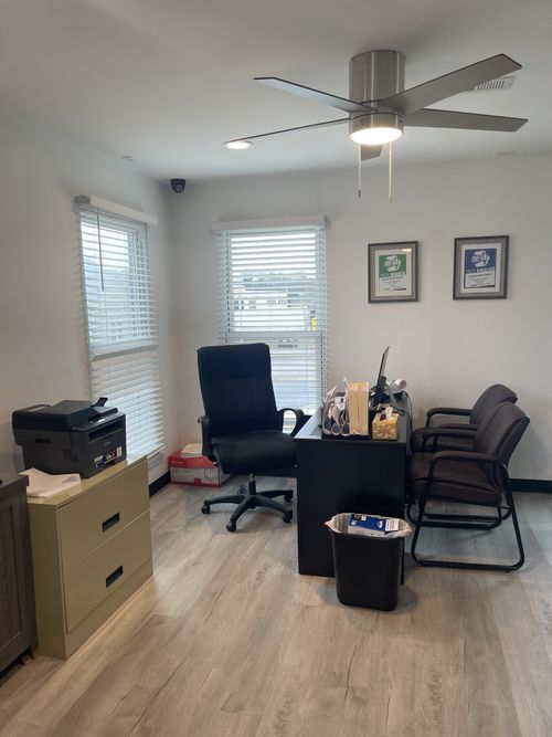 1200 S Main St, Columbia, TN, 38401-3736 | Card Image