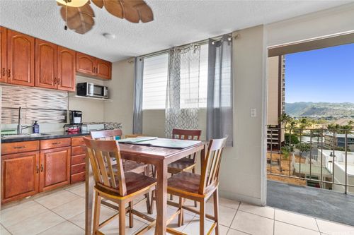 702-236 Liliuokalani Ave, Honolulu, HI, 96815-3563 | Card Image