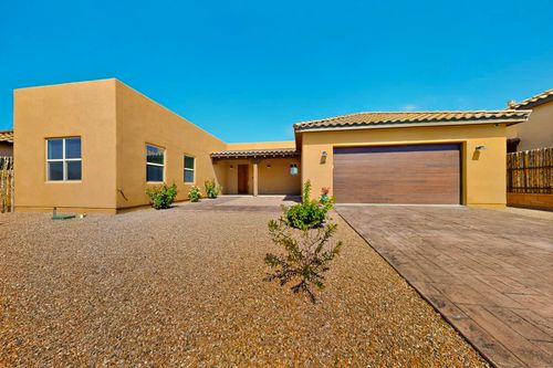35 La Pradera, Santa Fe, NM, 87508-4841 | Card Image