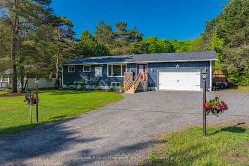 132 Albert St, Sundridge, ON, P0A1Z0 | Card Image