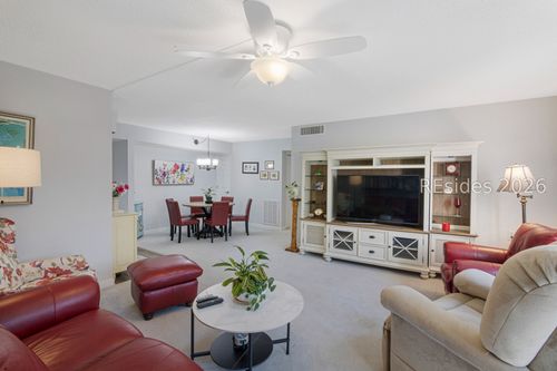 1204-300 Woodhaven Dr, Hilton Head Island, SC, 29928-7514 | Card Image