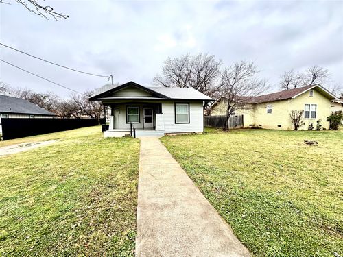 707 S Daugherty Ave, Eastland, TX, 76448-3307 | Card Image