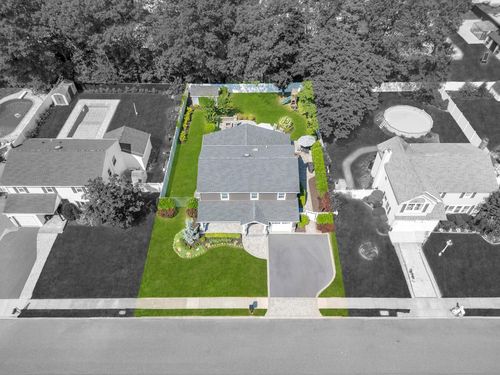 98 Gainsborough Rd, Holbrook, NY, 11741-2871 | Card Image