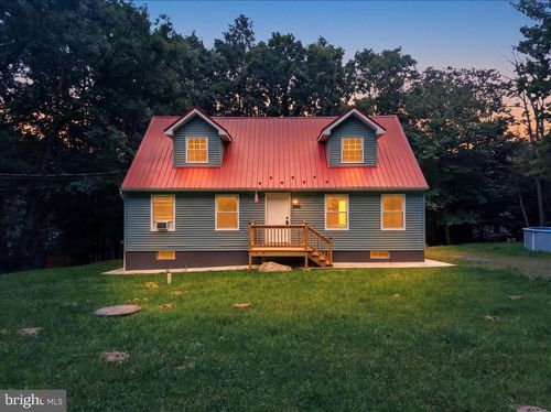 1626 David Ln, Effort, PA, 18330-2042 | Card Image
