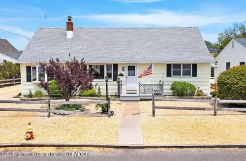 265 W 12th St, SHIP BOTTOM, NJ, 08008-4523 | Card Image