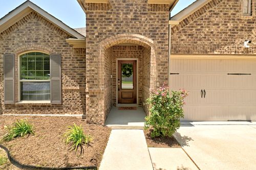 3300 Lauren Nicole Ln, Round Rock, TX, 78665-2049 | Card Image