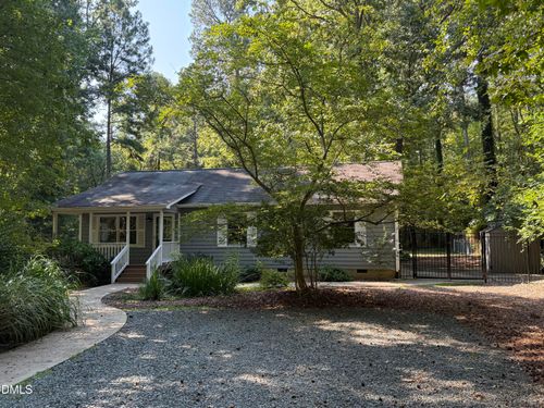 137 B Windsor Circle, Chapel Hill, NC, 27516 | Card Image